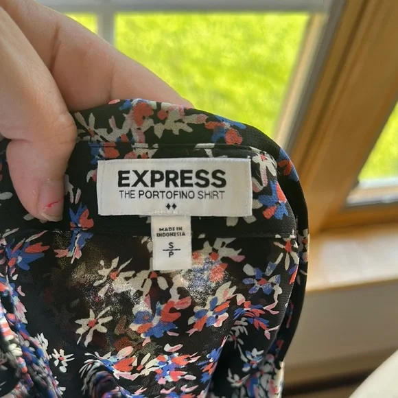 Express: Floral Sheer Sleeveless Top (EUC) - Picture 5 of 9